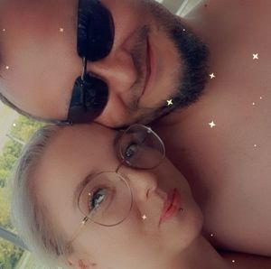 Meet your Posher, Lora